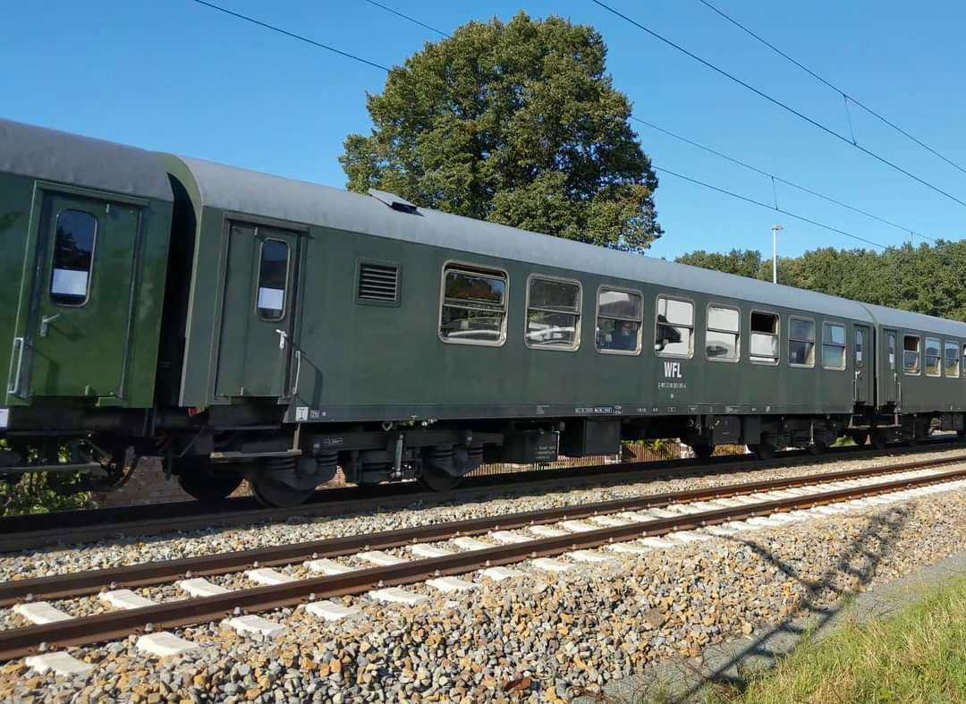 Außenansicht eines historischen Salonwagens